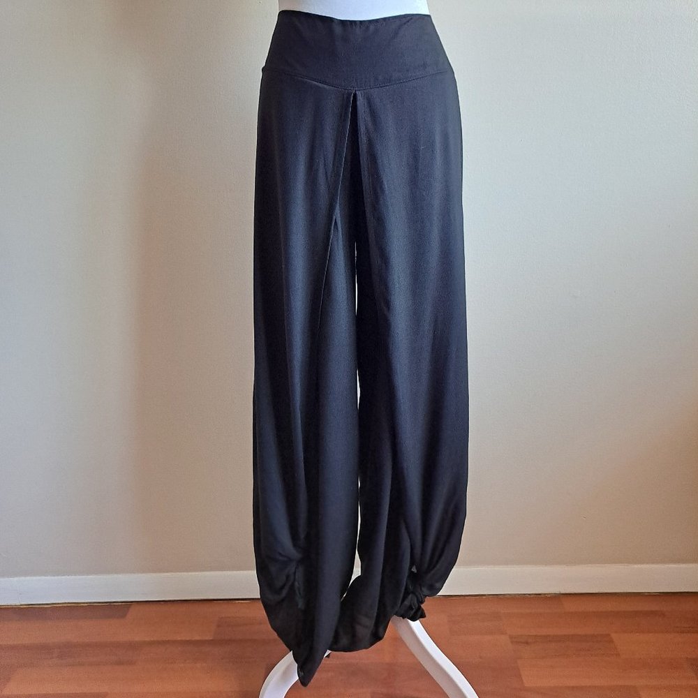 New Camaroha Sutra Black aladdin Pants L
